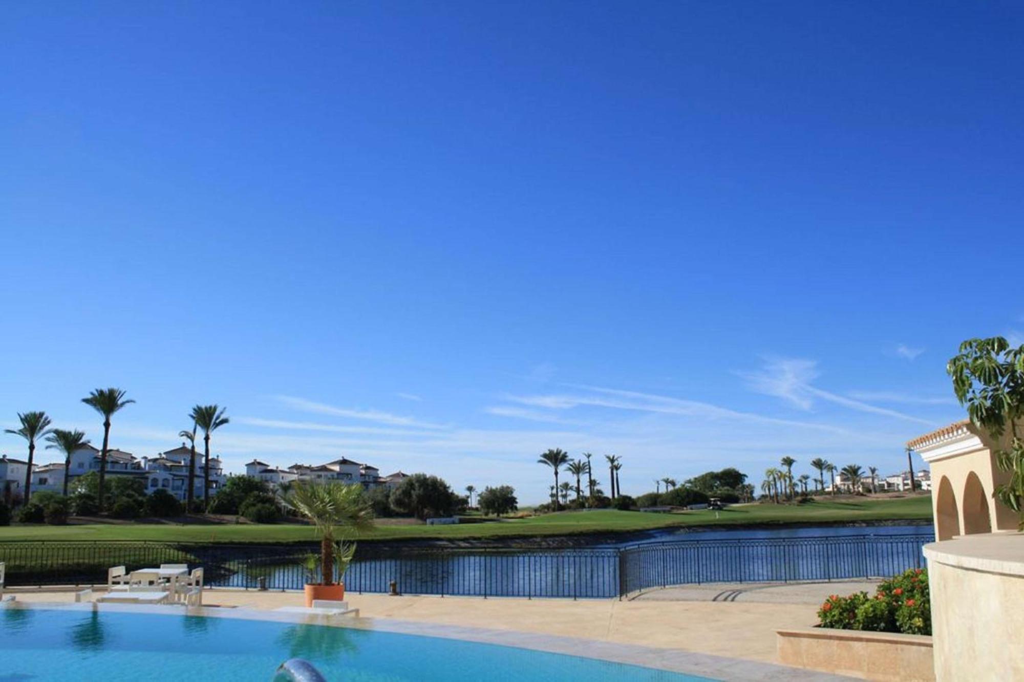 Doubletree By Hilton La Torre Golf Resort Рольдан Экстерьер фото Golf course in El Alamein